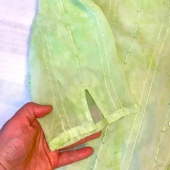 Vintage Blouse 👚  Light green - Picture 4 of 9